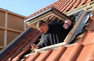 Pose de fenêtres de toit Velux à Canouville